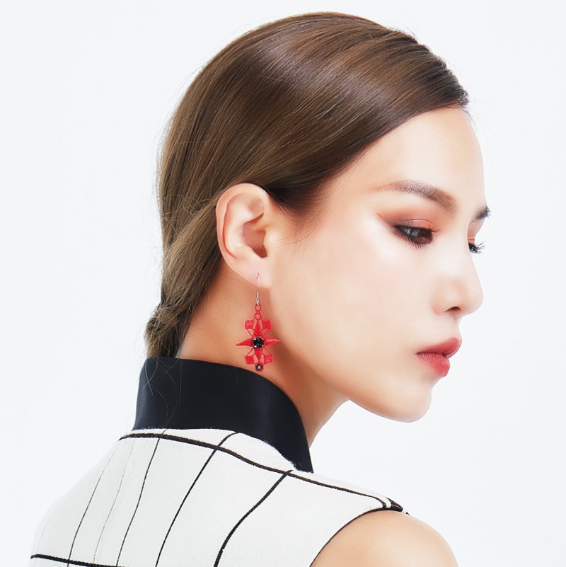 几何时间轴小耳环 - 耳环/耳夹 - 绣线 红色