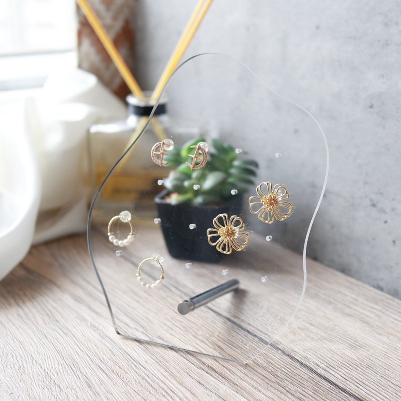 压克力简约设计耳环架 - 收纳用品 - 压克力 多色