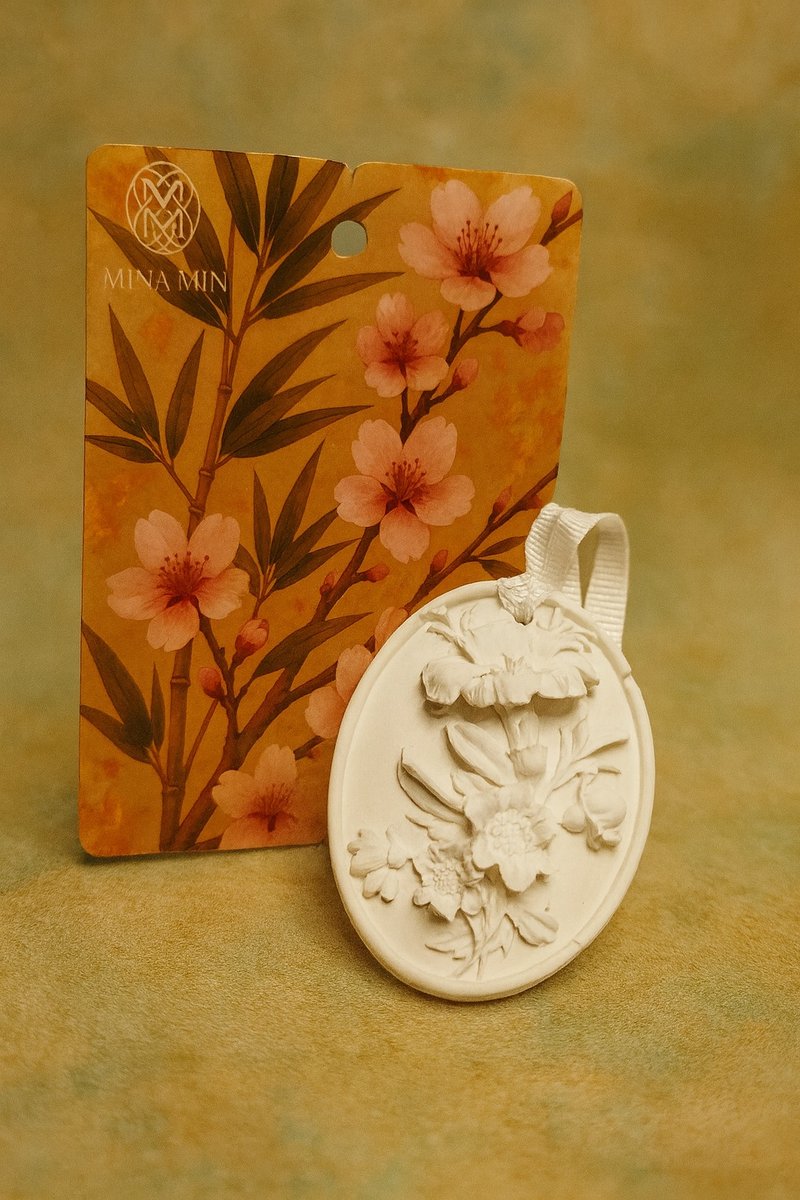 竹樱香氛片 - 香薰/精油/线香 - 陶 白色