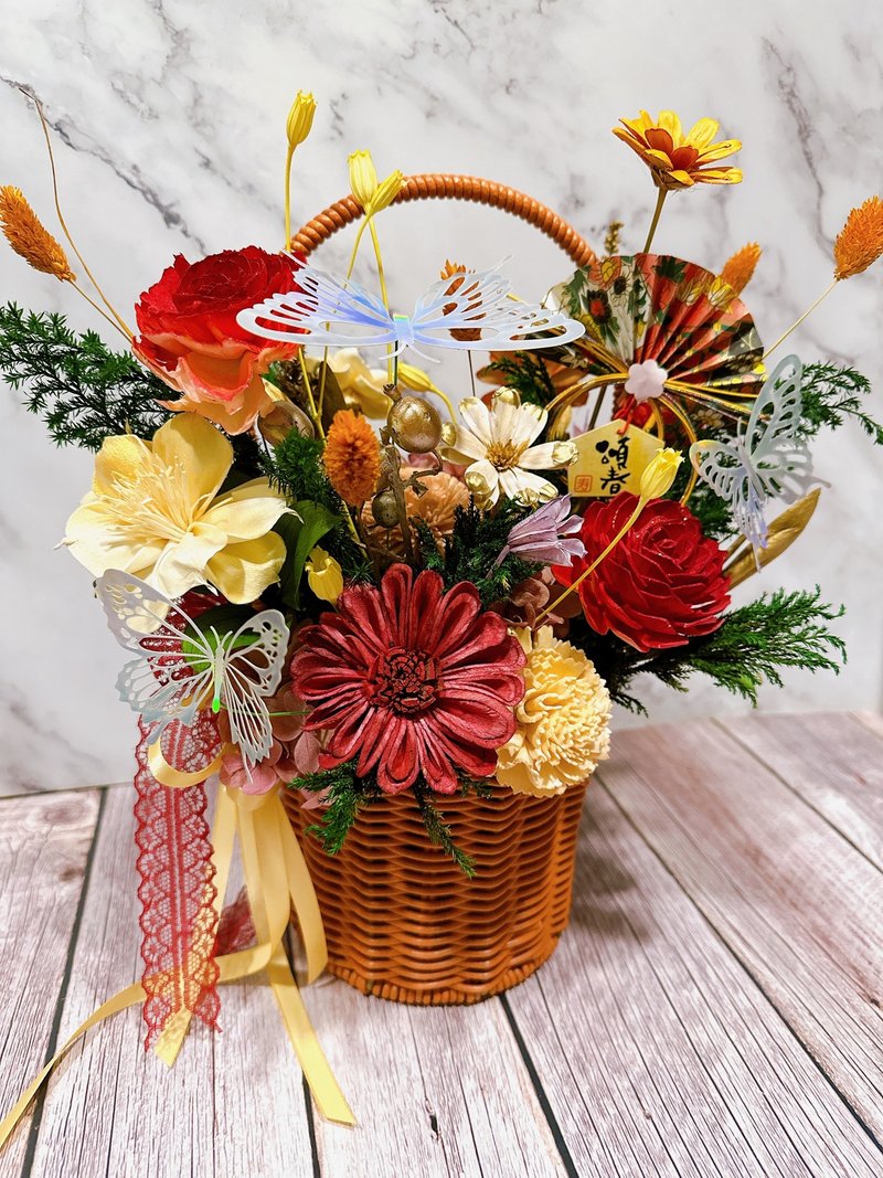 年节送礼 永生索拉花迎春蝴蝶飞舞缎带提篮 - 干燥花/捧花 - 植物．花 红色