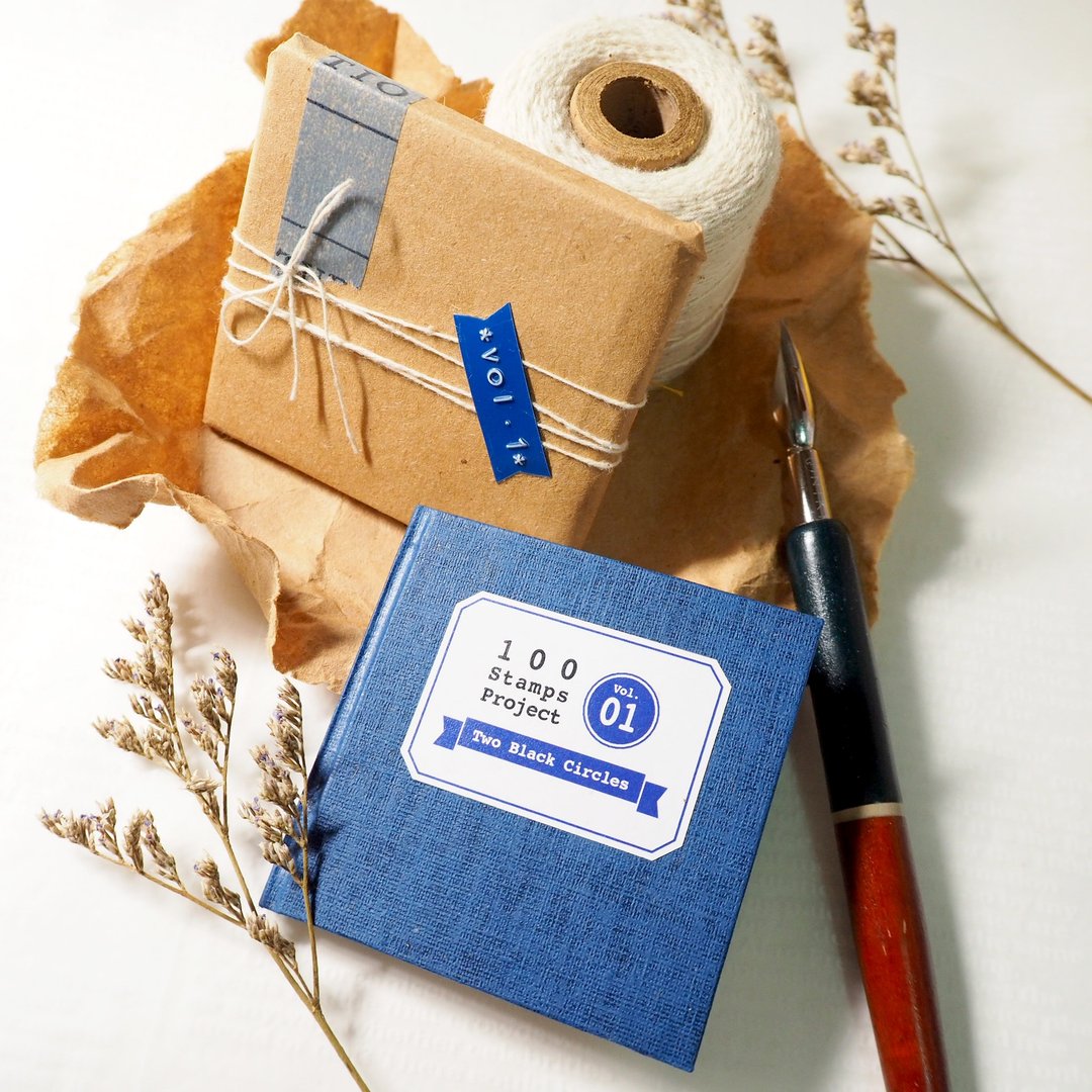 100 Stamps Project - Vol.1纪录册【手作迷你书】 - 书衣/书套 - 纸 