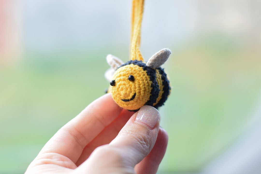 bee car accessories for woman, bumblebee car hanging charm by CrochetToysKsu - 吊饰 - 绣线 黄色