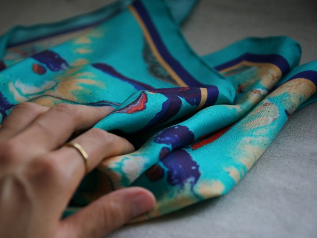 【利古里亚海 Mar Ligure I】真丝方巾 Silk Scarf 50cm - 丝巾 - 丝．绢 蓝色