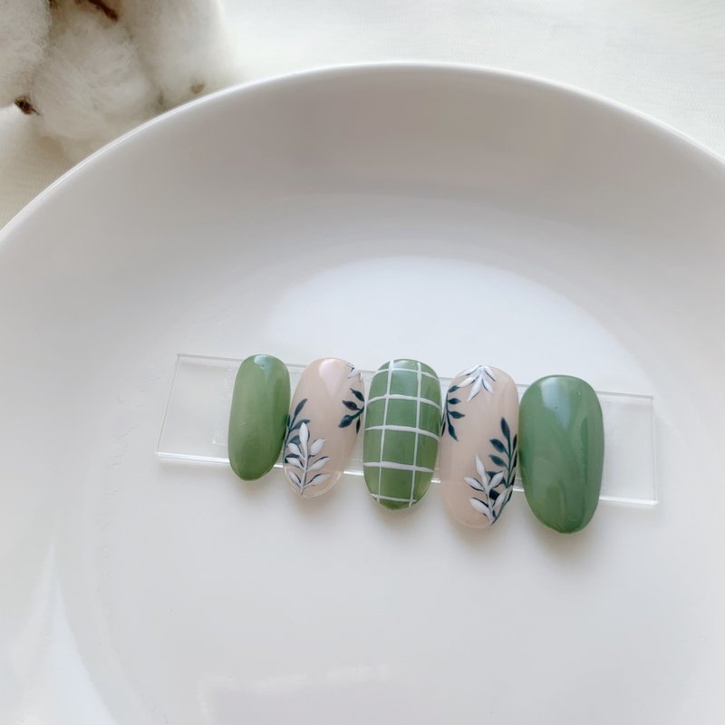 清新感小树叶 指甲贴片/凝胶指甲/订制美甲贴片 NA 5 - 指甲油/指甲贴 - 其他材质 