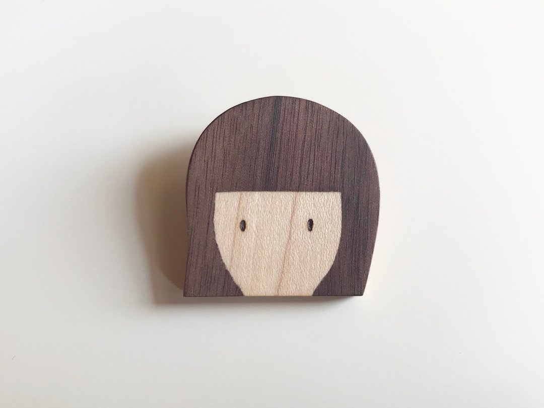 Wooden inlay brooch Girl A - 胸针 - 木头 咖啡色