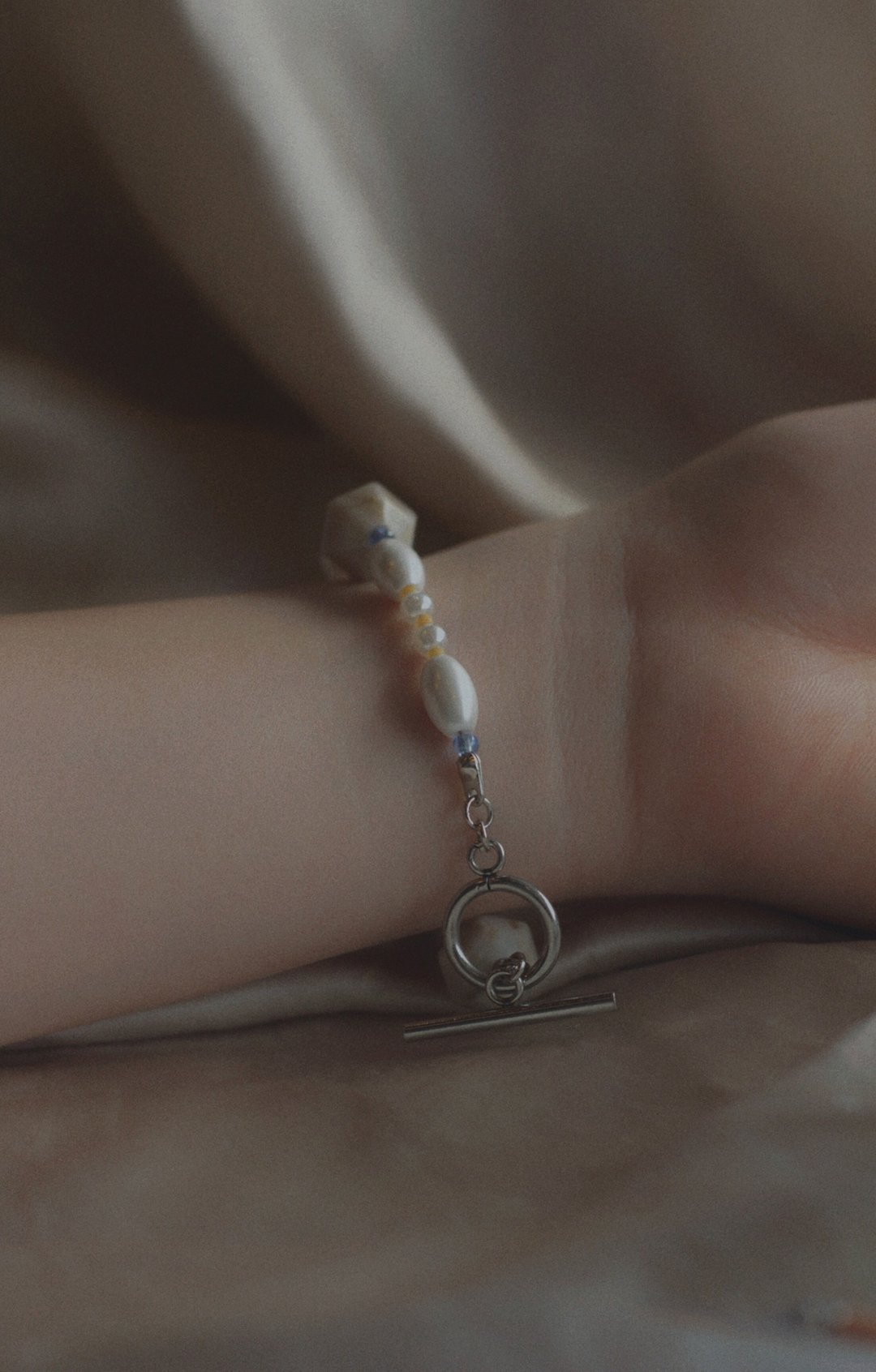 White Bracelet – 塑质珠 – 不锈钢手链 - 手链/手环 - 塑料 白色