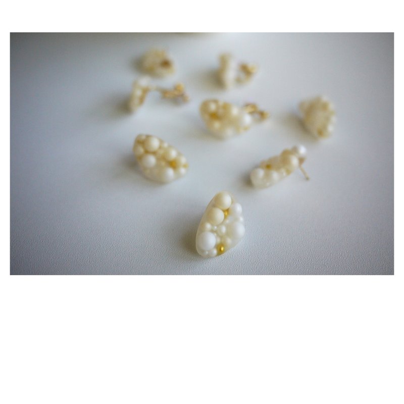 静谧耳环 | 树脂耳饰 | 夹式/穿式 | clip-on/pierced - 耳环/耳夹 - 其他材质 白色