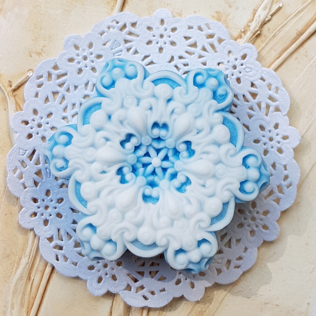 雪花18001 香氛手工皂 采用英国Jo Malone 英国梨与小苍兰香味 - 肥皂/手工皂 - 其他材质 蓝色