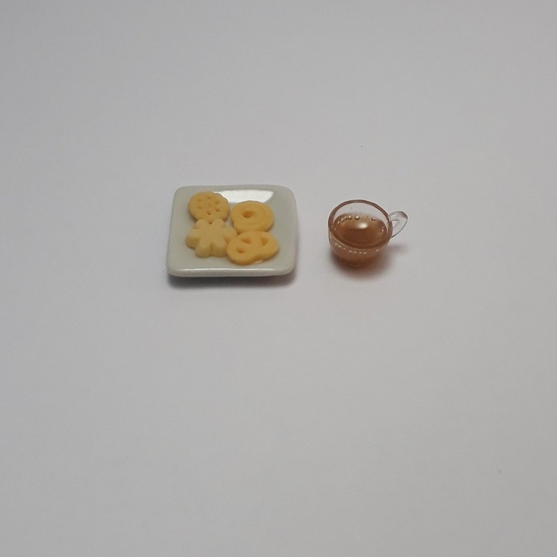 Break Time Tea Cookies hot drink Food Miniature Dollhouse collectible - 摆饰 - 粘土 金色