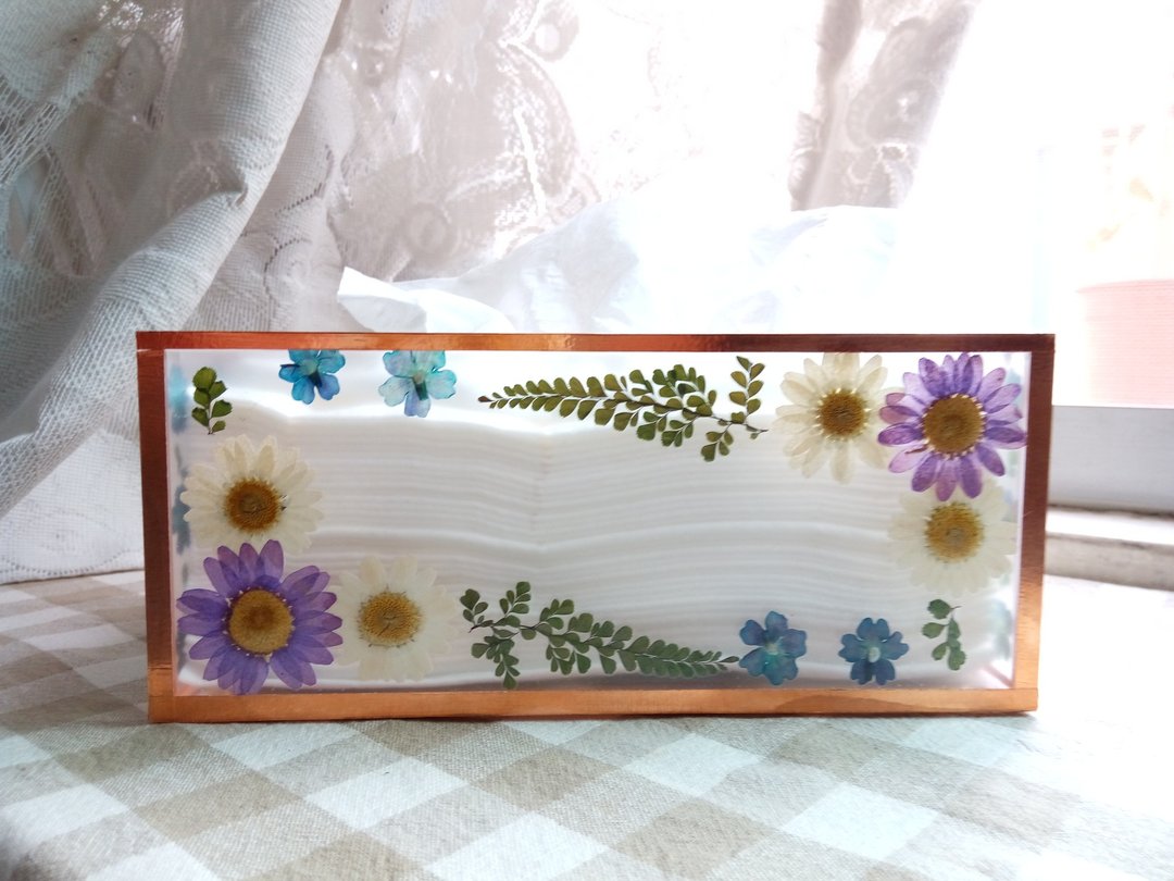 Annys workshop 幸福手作, 手作押花面纸盒 - 纸巾盒 - 压克力 紫色