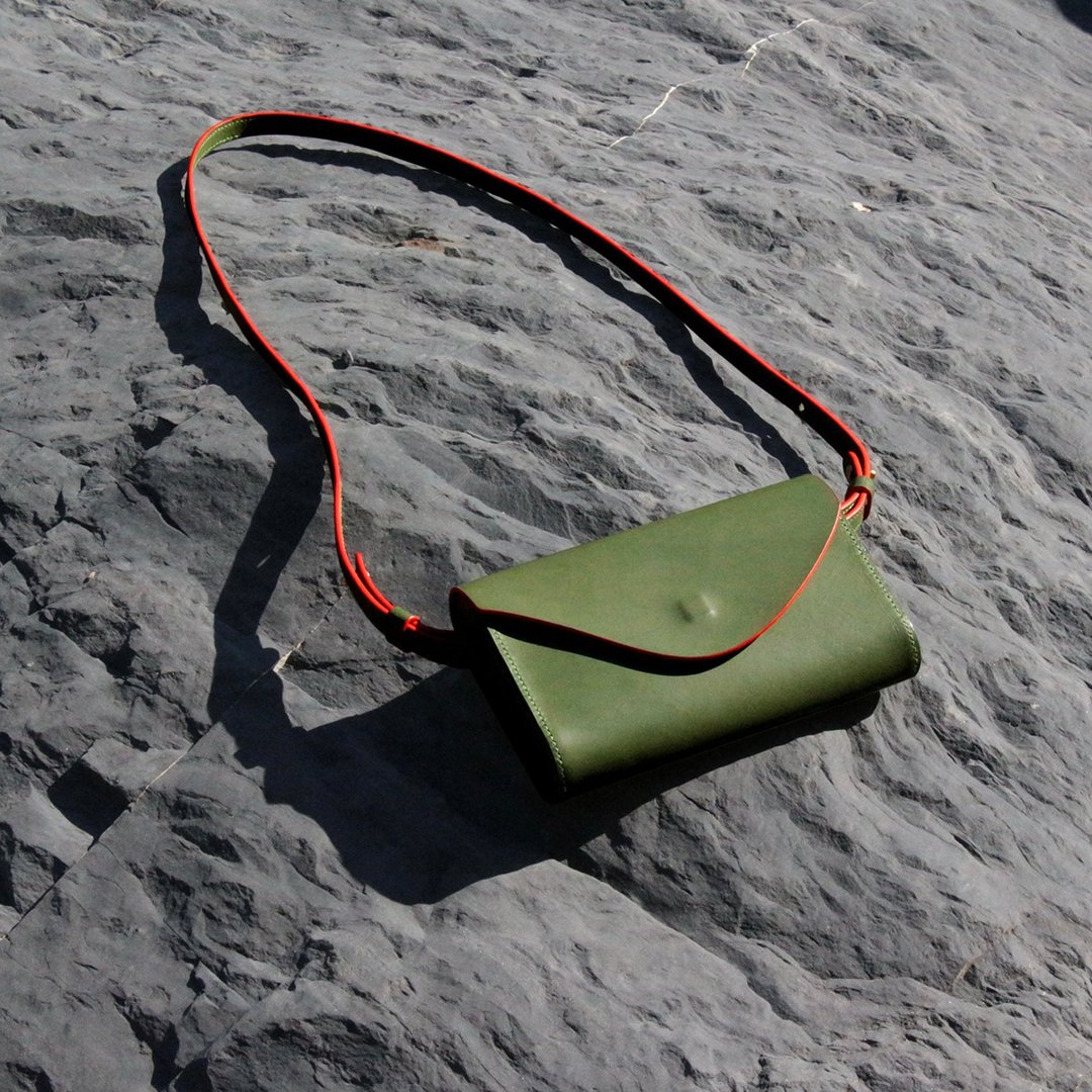 雾丘随身包 斜肩包 肩背包 － Hill shoulder bag - 侧背包/斜挎包 - 真皮 绿色