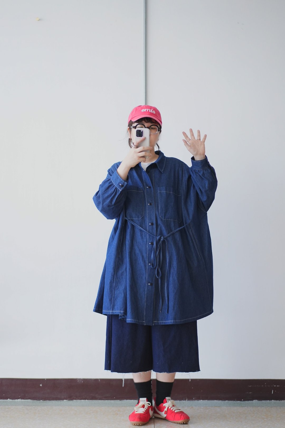 深蓝牛仔超宽版拼接绑带长袖衬衫洋装 - 女装衬衫 - 棉 蓝色