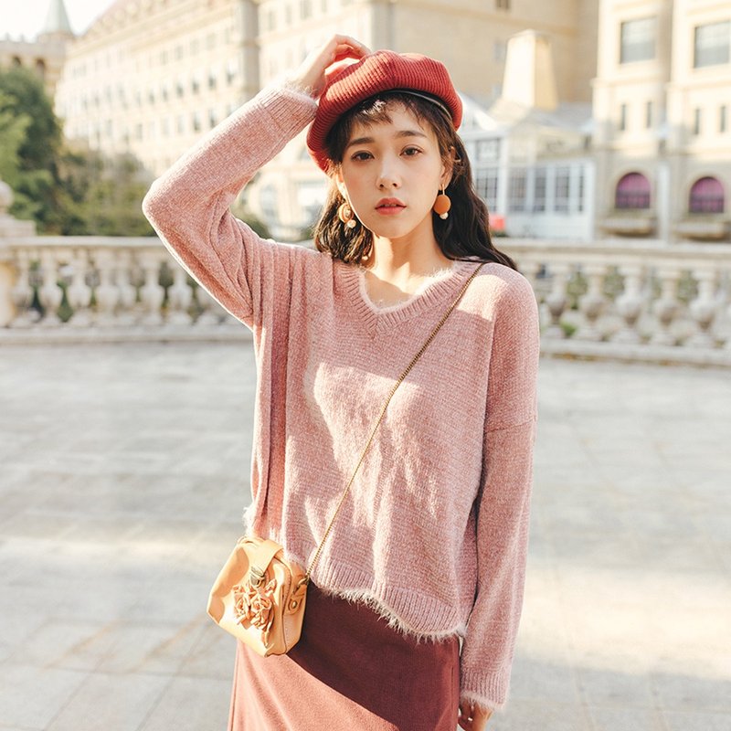 2018秋冬女士新品波浪V领拼毛针织衫 - 女装针织衫/毛衣 - 聚酯纤维 红色