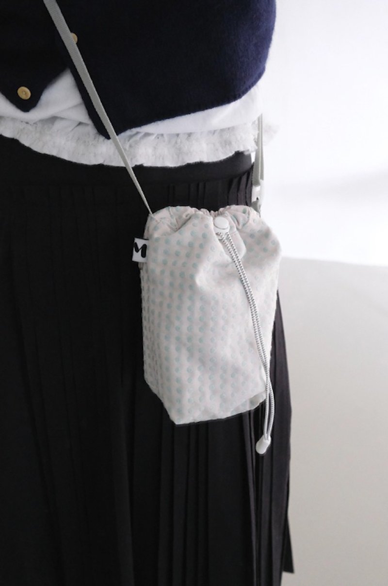 现货 - 韩国 MINMIN 两个口袋随身斜背包 - 米白波点 - 侧背包/斜挎包 - 聚酯纤维 白色