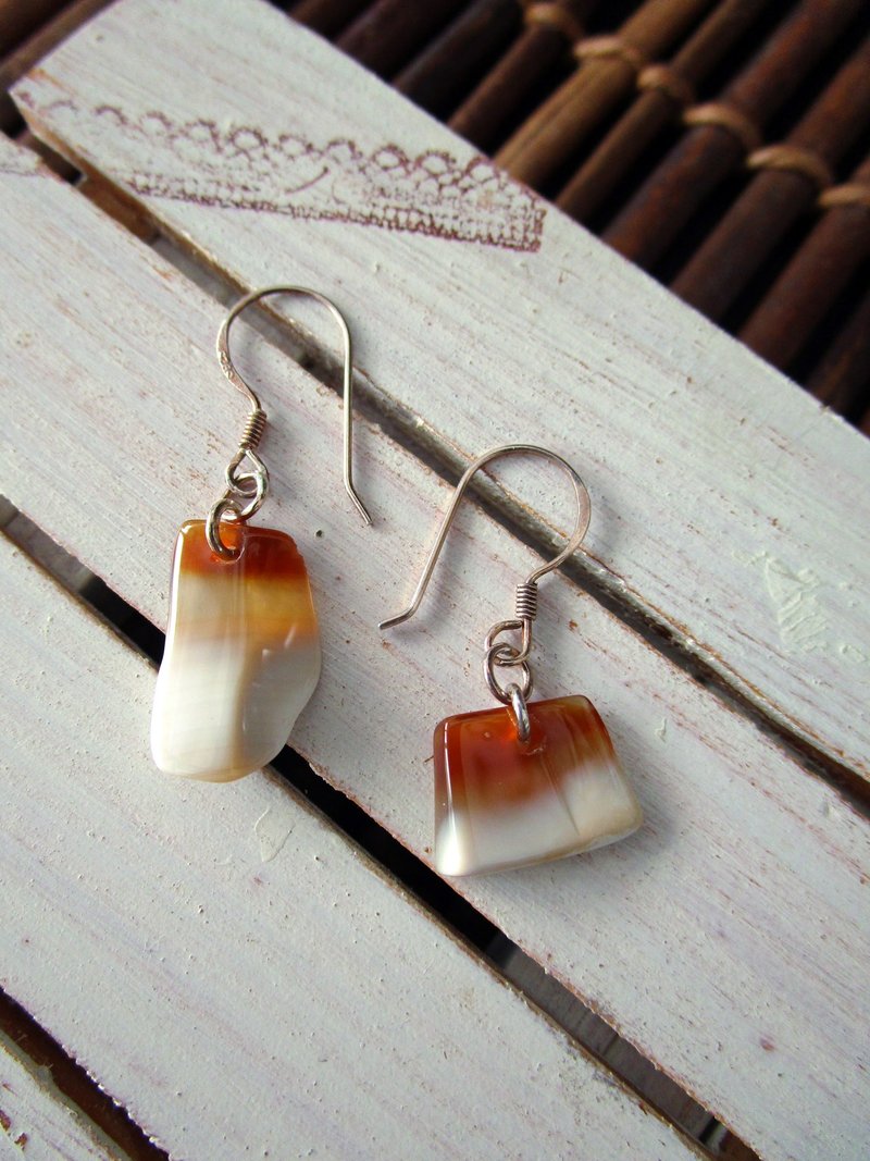 掏宝乐系列 耳环 白皮红玉髓(耳勾)/不对称设计 独特个性风/ - 耳环/耳夹 - 玉石 红色