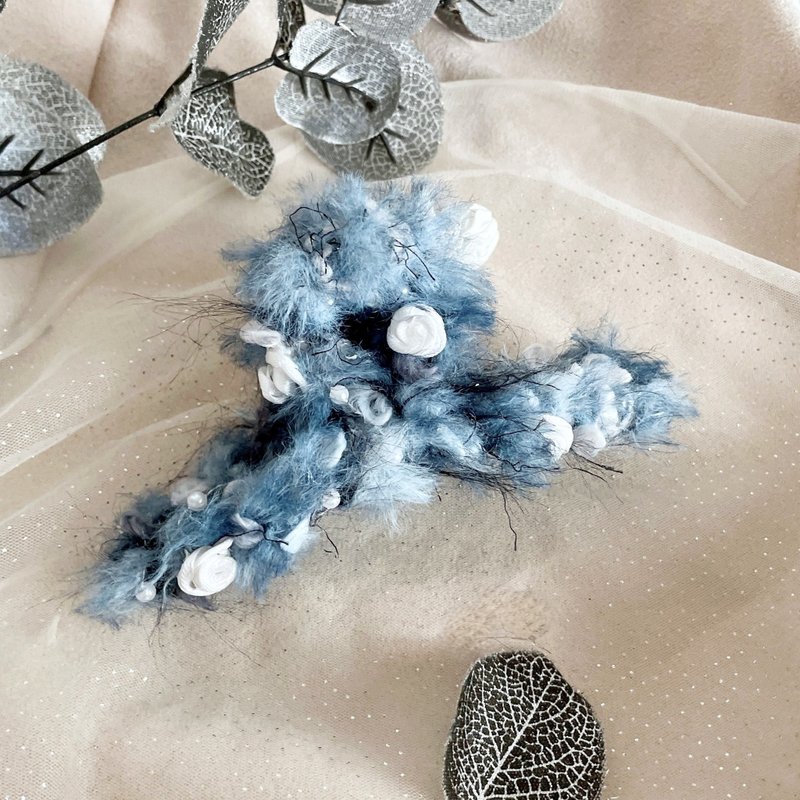 手工毛线发夹/鲨鱼夹 玫瑰 抓夹 包头 鲨鱼夹 发夹 礼物 盘发头饰 - 发饰 - 其他材质 蓝色