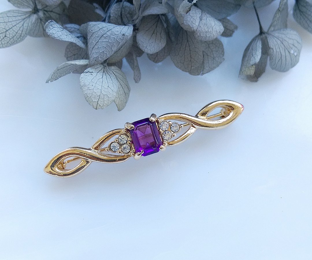 Vintage Jewelry 西洋古董饰品 一字 紫方钻 优美 小巧 别针 - 徽章/别针 - 其他金属 金色
