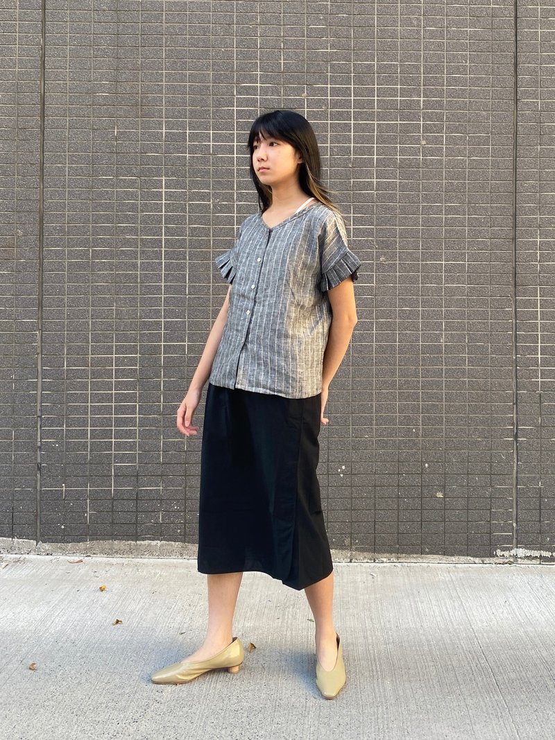 盖袖盒褶衬衫 - 女装衬衫 - 棉．麻 黑色