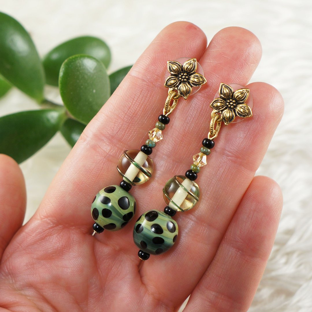 Green Lampwork Murano Glass Earrings Golden Flower Long Dangle Earrings Jewelry - 耳环/耳夹 - 玻璃 绿色