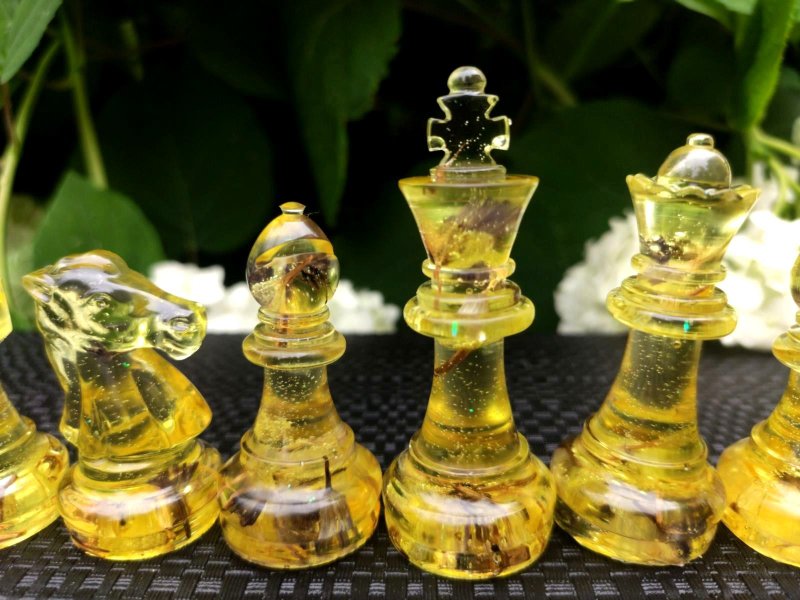 定制化树脂西洋棋套装附棋盘 |特大号尺寸 2.75 英寸（7 厘米）|环氧树脂 - 桌游/玩具 - 树脂 白色