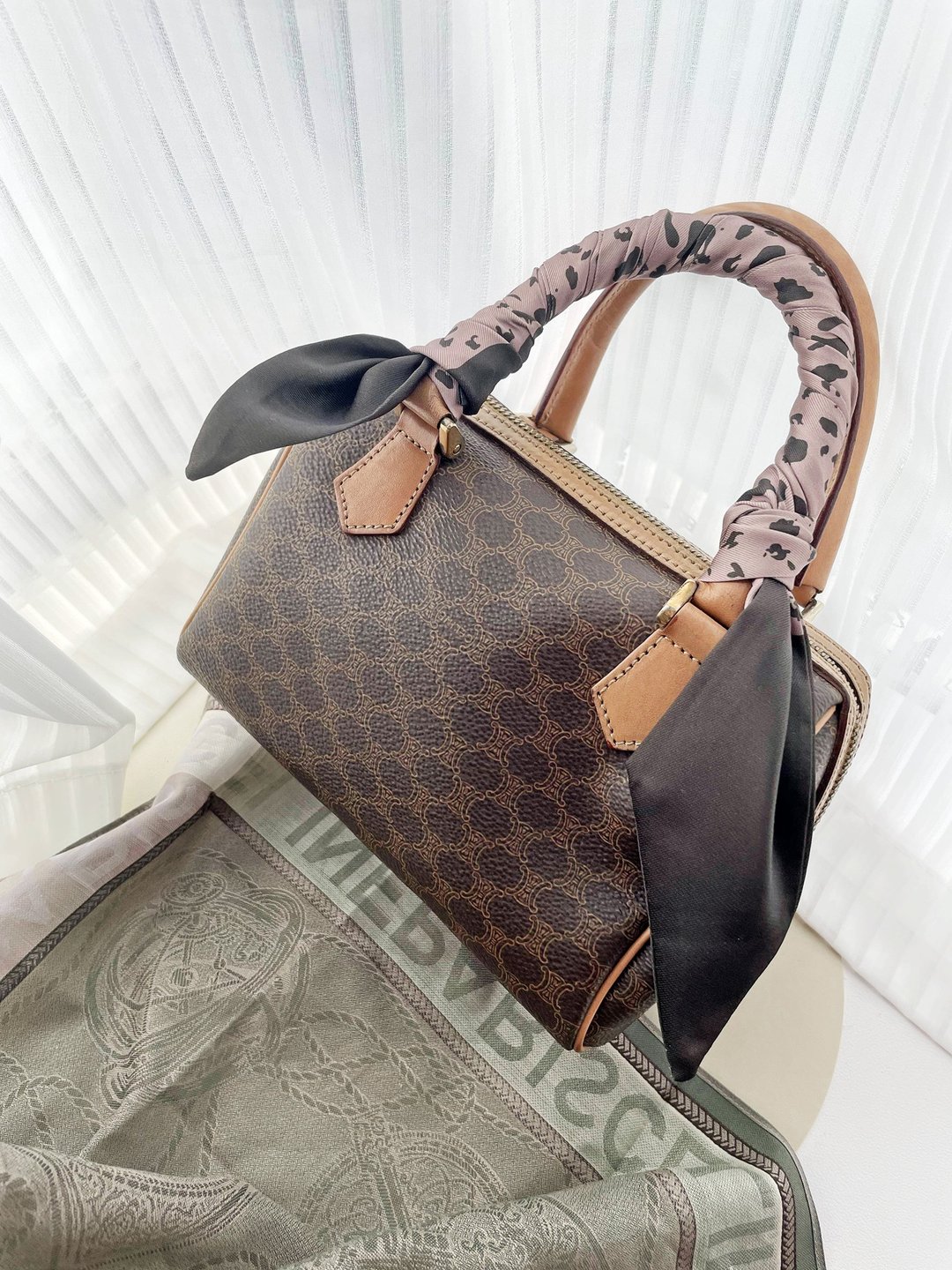 中古包 CELINE 棕啡老花 迷你波士顿包 单肩包斜背包斜挎包手拿包 - 侧背包/斜挎包 - 防水材质 咖啡色