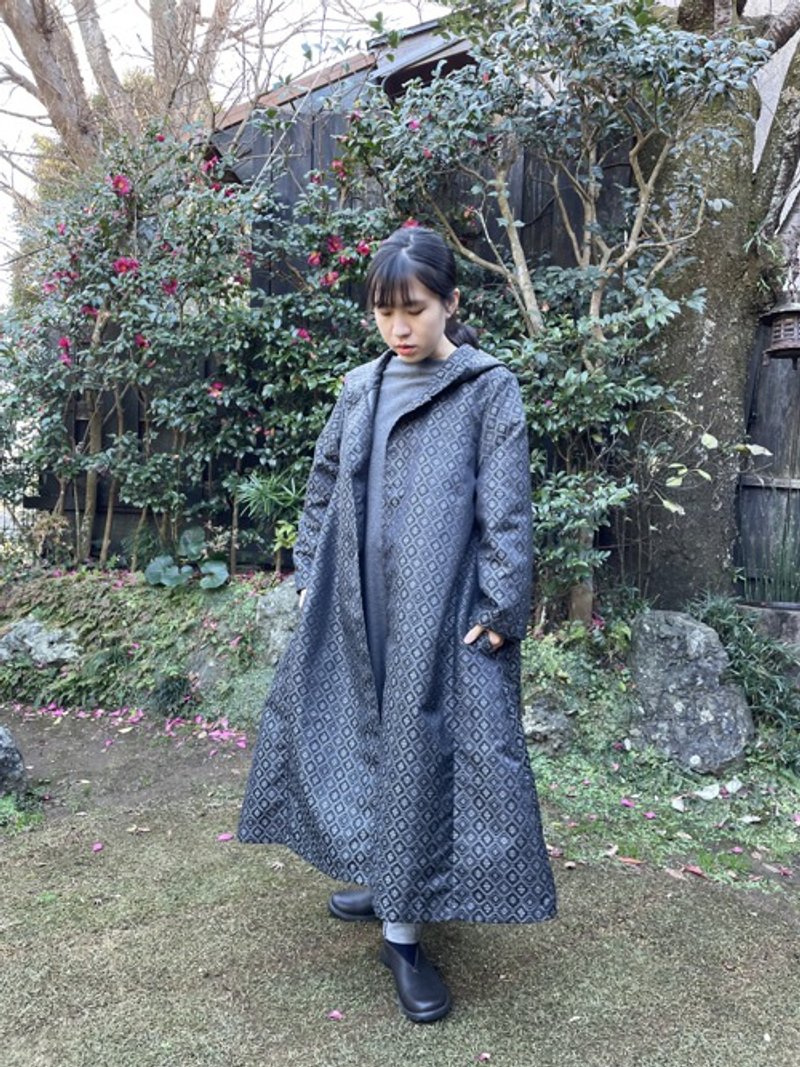 羊毛和服改造 附兜帽长版大衣 - 女装西装外套/风衣 - 羊毛 黑色