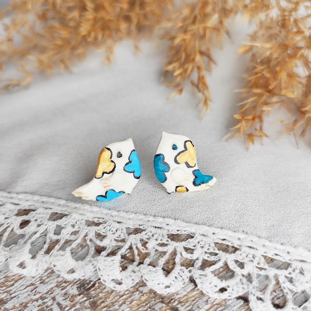 Cute Hand Painted Blue and Gold Small Bird Studs Handmade Earrings - 耳环/耳夹 - 塑料 多色