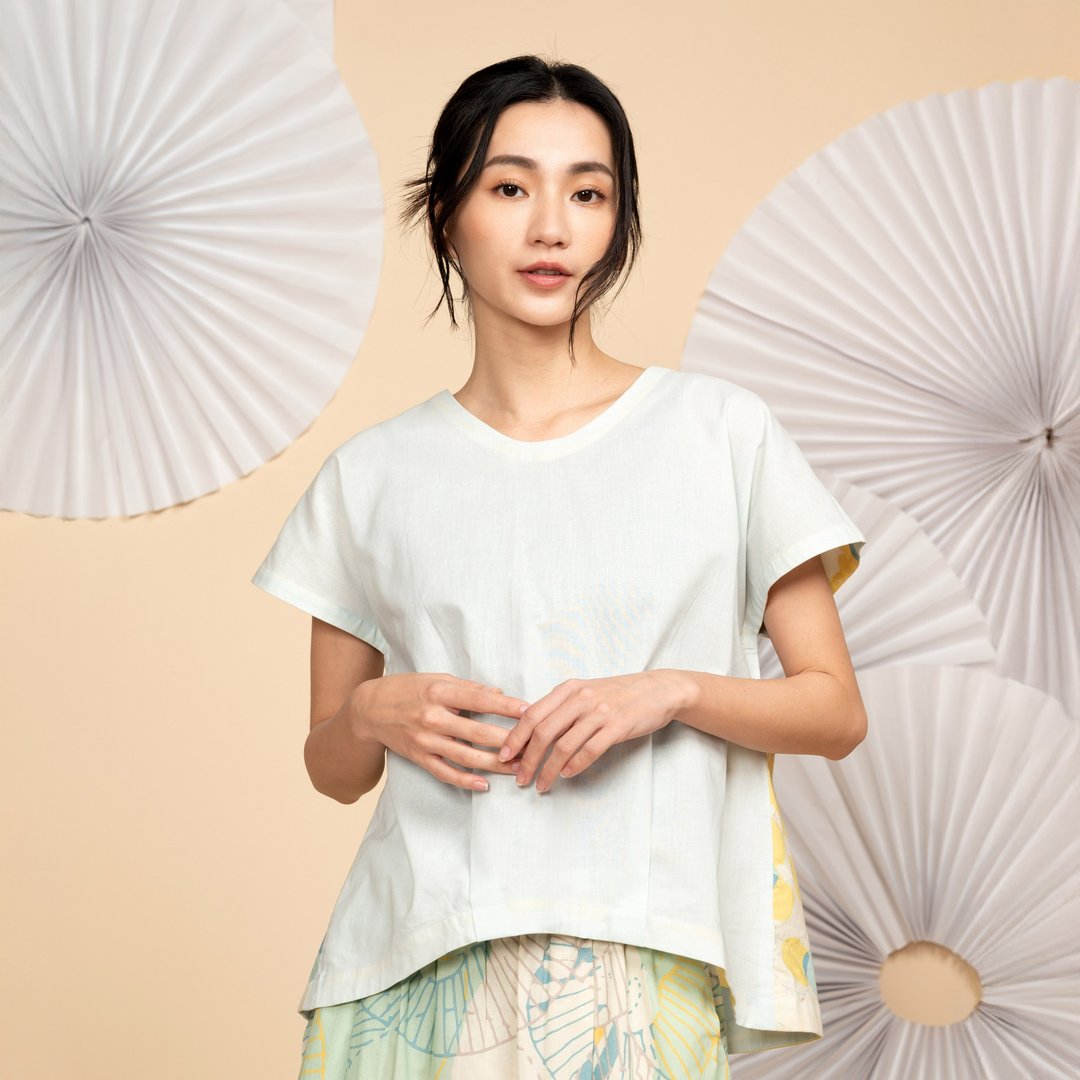 风翔花苞法袖上衣_流翠 - 女装上衣 - 棉 白色
