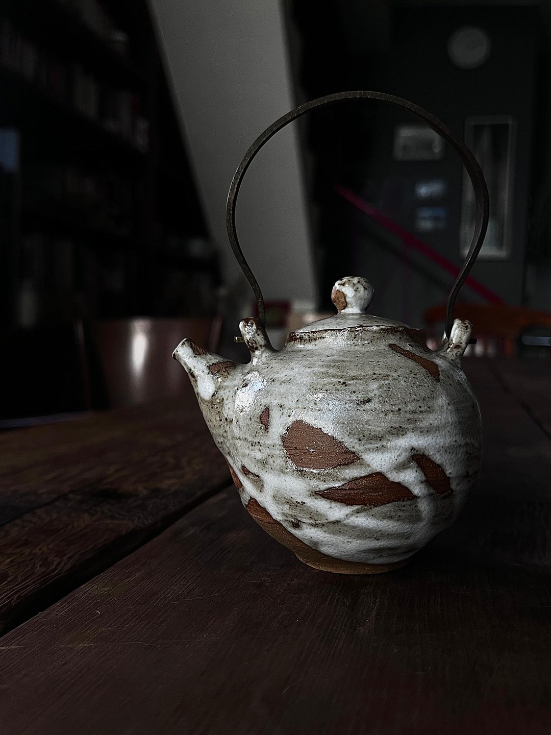 流白 金属提梁壶 二一零 | 陶茶具 - 茶具/茶杯 - 陶 白色