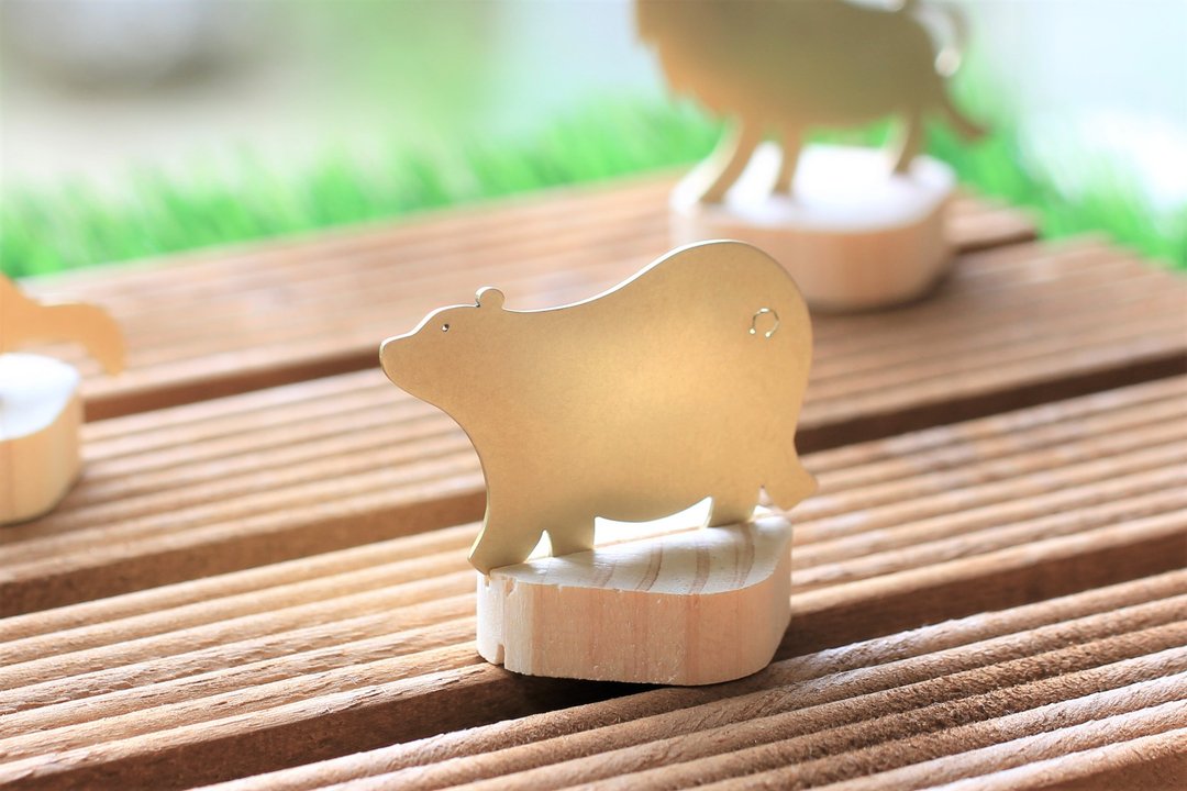 Brass Brooch - Polar Bear - 胸针 - 铜/黄铜 金色