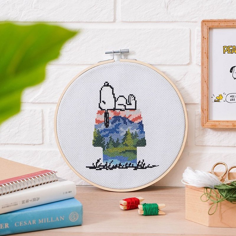 【迷彩史努比狗屋】Snoopy 十字绣DIY材料包 8寸绣框 | XiuCrafts - 编织/刺绣/羊毛毡/裁缝 - 绣线 多色