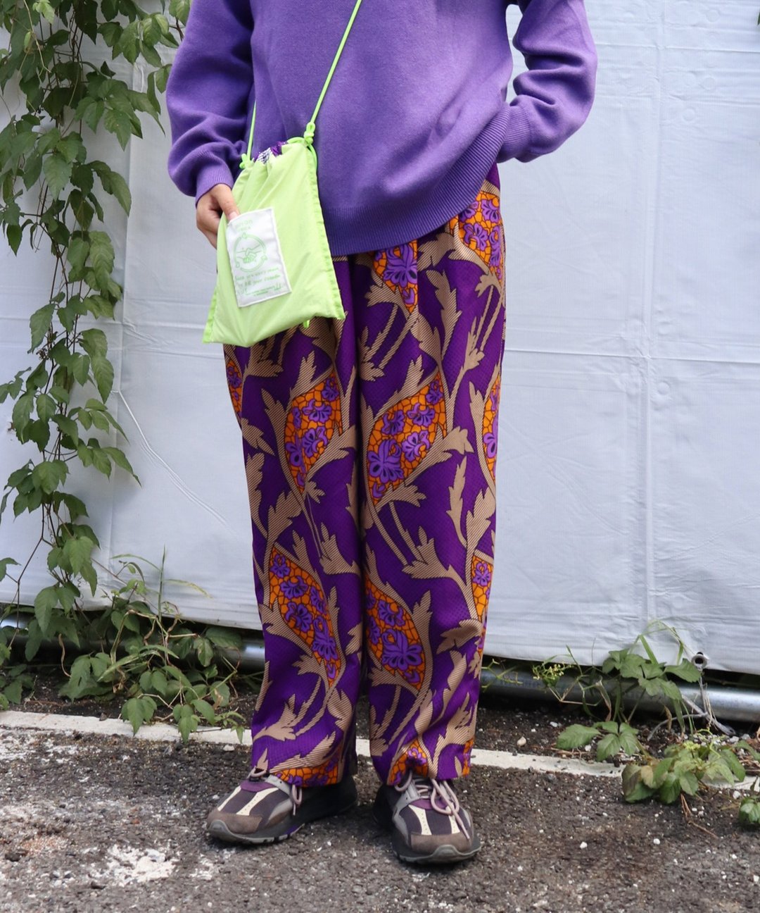 AFRICA TAPERED PANTS【PURPLE GREEN / LOVE BLOCK】 - 中性裤装 - 聚酯纤维 紫色