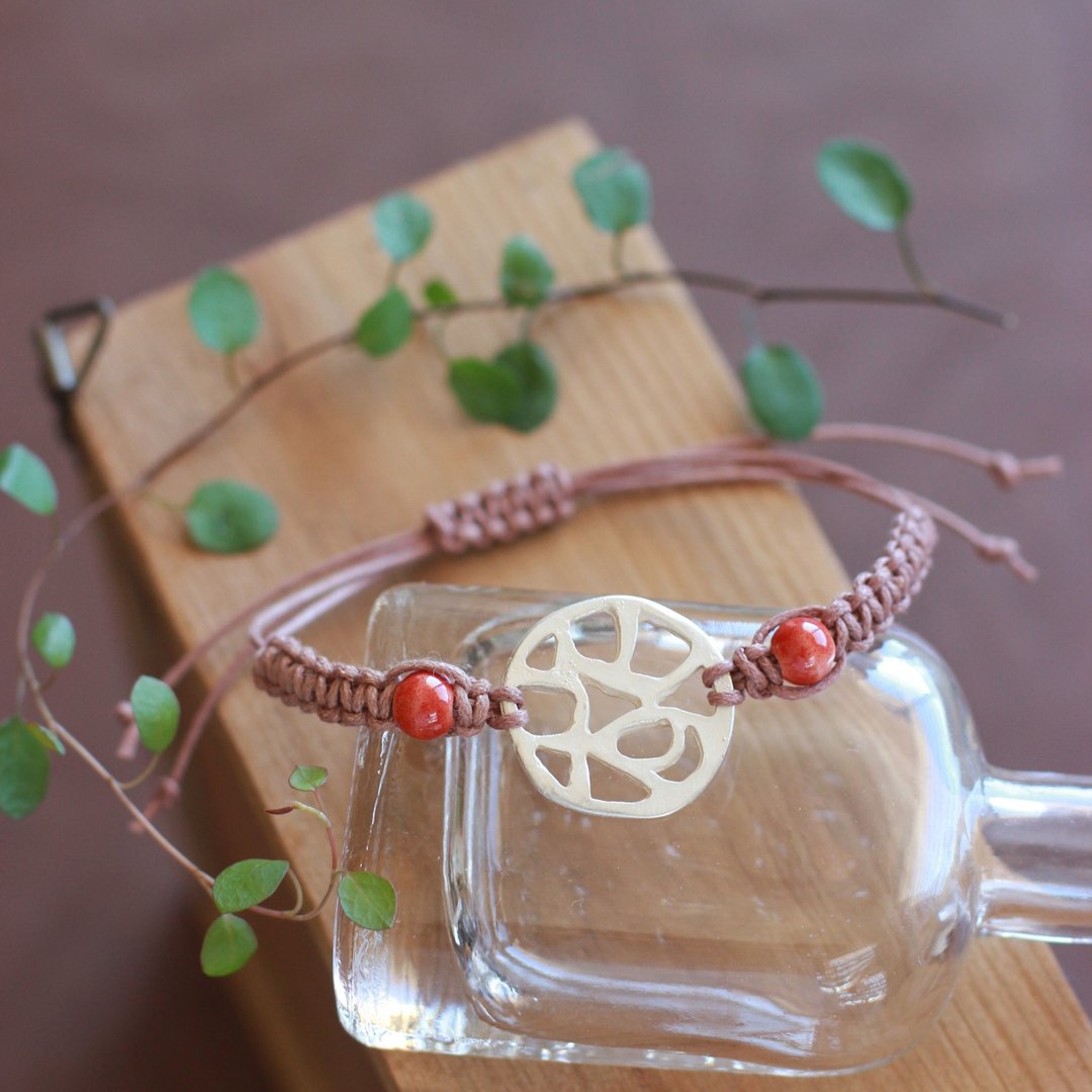 Knitted bracelet blown by the wind of Mykonos Gold Greek parts used - 手链/手环 - 棉 金色