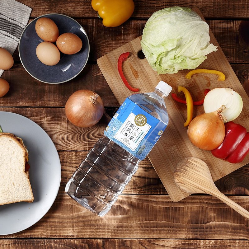 天泉温泉水2000ml (6入/箱) 有效期2026.02.08 - 健康/养生 - 塑料 