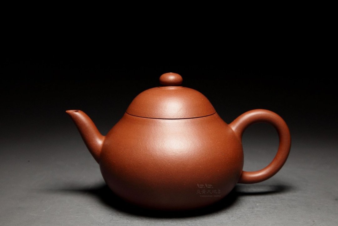 【梨形】龙山堂 臻稀典藏系列 纯手工 文革老紫泥180cc - 茶具/茶杯 - 陶 红色