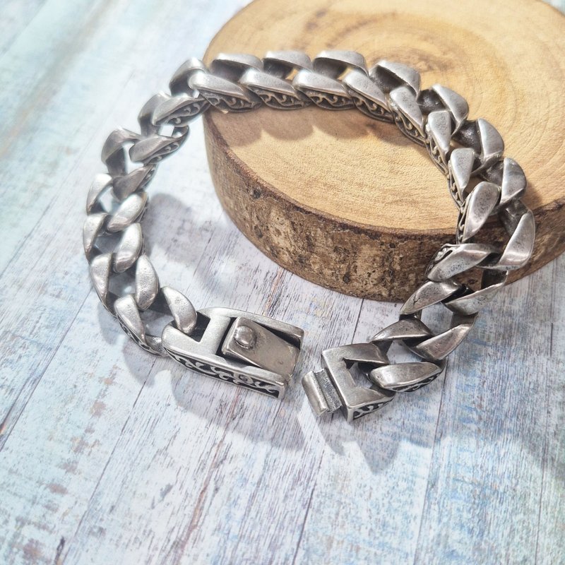 【比法一生】钢手链—刻隐古巴 抗过敏 可洗澡 无须保养 - 手链/手环 - 不锈钢 灰色