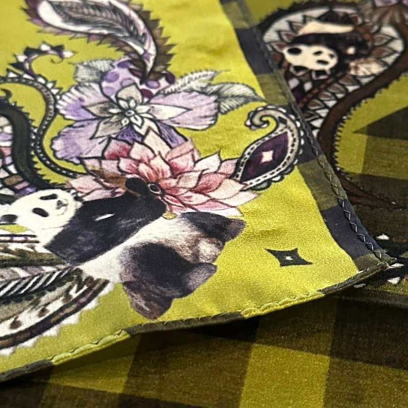 50厘米见方_丝绸围巾_冠军佩斯利图案真丝围巾 ChristalART - 丝巾 - 其他材质 金色