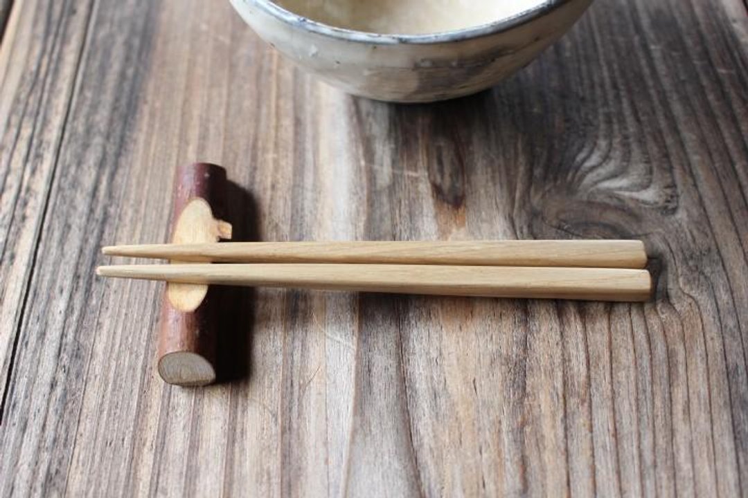 Chestnut wood chopsticks 13 cm - 筷子/筷架 - 木头 卡其色