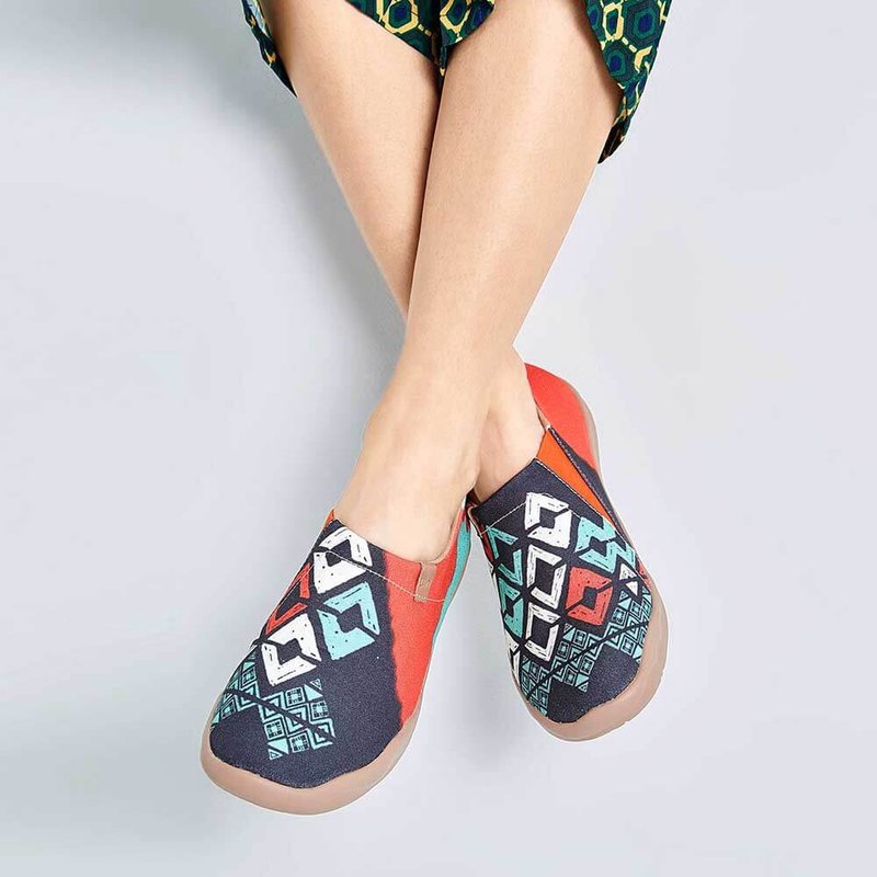 【 Uin 】西班牙原创设计 | 菱纹 彩绘休闲 女鞋 - 女款休闲鞋 - 其他材质 多色