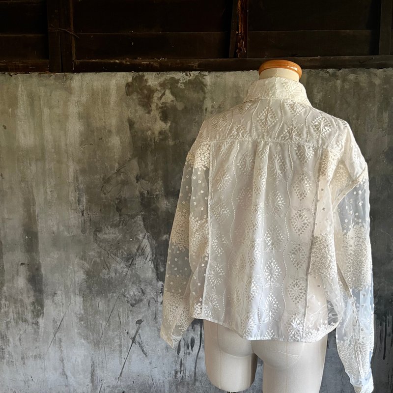 新品【EMANATE】Afterimage 残影 透纱刺绣复古衬衫 - 女装衬衫 - 其他人造纤维 白色