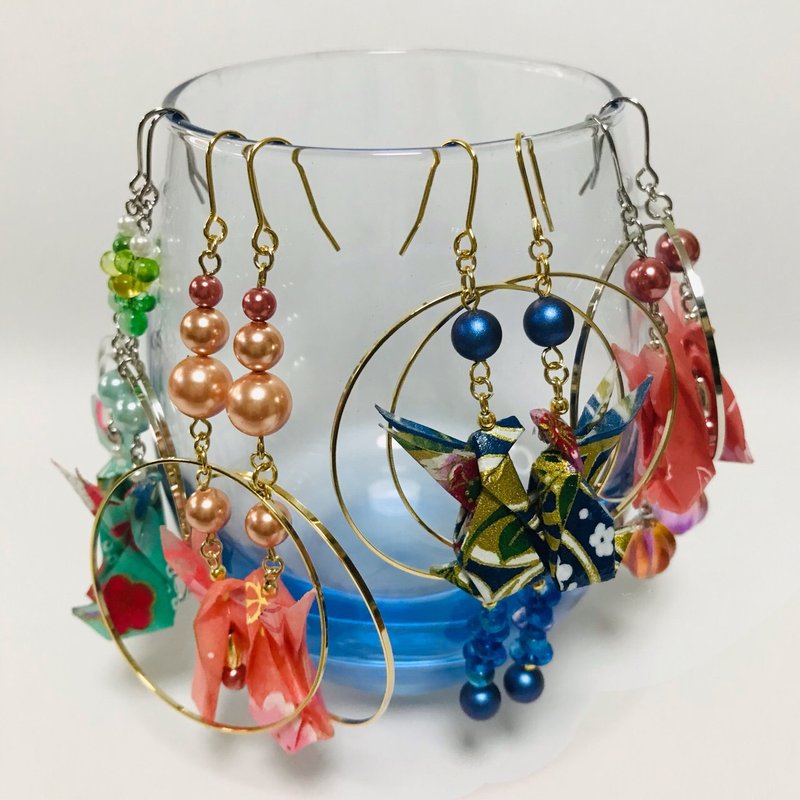 圆环造型折纸兔子耳环 和纸折纸 不锈钢耳针 - 耳环/耳夹 - 纸 多色