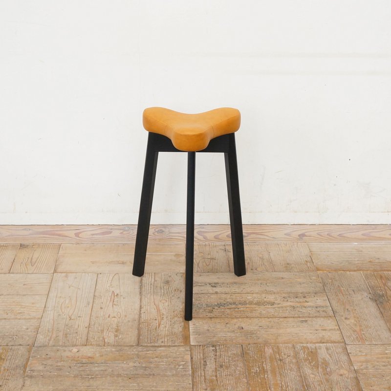 sanitary stool Matabi SH570【wood frame】Black【fabric】Synthetic leather Camel - 椅子/沙发 - 木头 橘色
