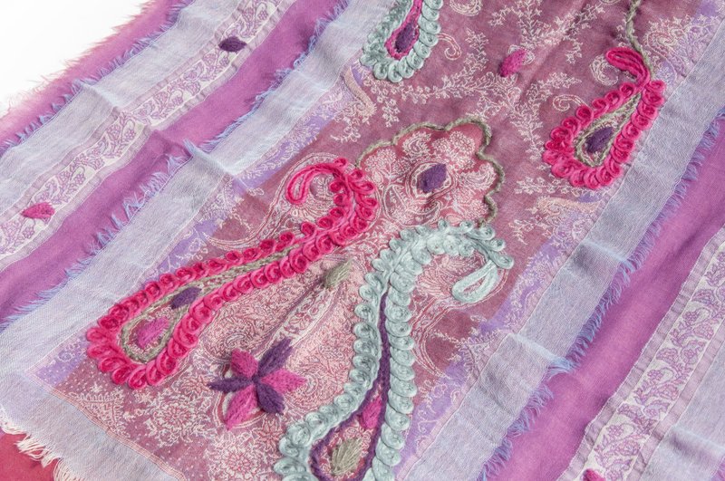 喀什米尔Cashmere/水煮羊毛披肩/针织围巾/刺绣围巾/羊绒披巾-花 - 围巾/披肩 - 羊毛 粉红色