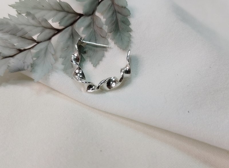 【自然系列--山苏】单耳耳环    925纯银   手作 - 耳环/耳夹 - 纯银 银色