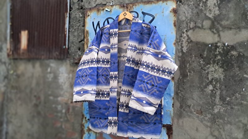 AMIN'S SHINY WORLD 印地安毛满版图腾 KIMONO  Reversible 系 - 男装外套 - 棉．麻 多色