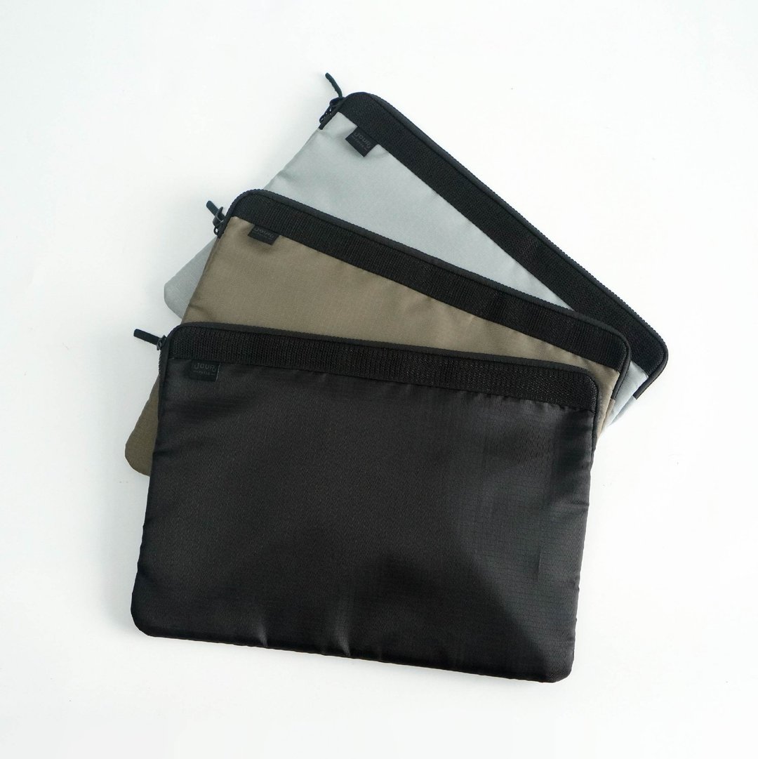 Folio : Jour Laptop Case กระเป๋าใส่แล็ปท็อปขนาด 14 นิ้ว - 电脑包 - 其他材质 