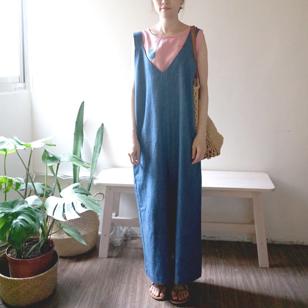 心花系列-舒服纯棉水洗牛仔连身宽裤 - 背带裤/连体裤 - 棉．麻 蓝色