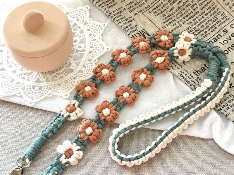 定制化/自选色| 小花长版挂绳-单色设计背带 - 挂绳/吊绳 - 棉．麻 