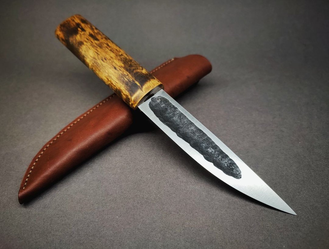 Hand Forged Yakutian Knife in a leather sheath - hunting bushcraft yakut knife - 菜刀/刀架 - 其他金属 咖啡色
