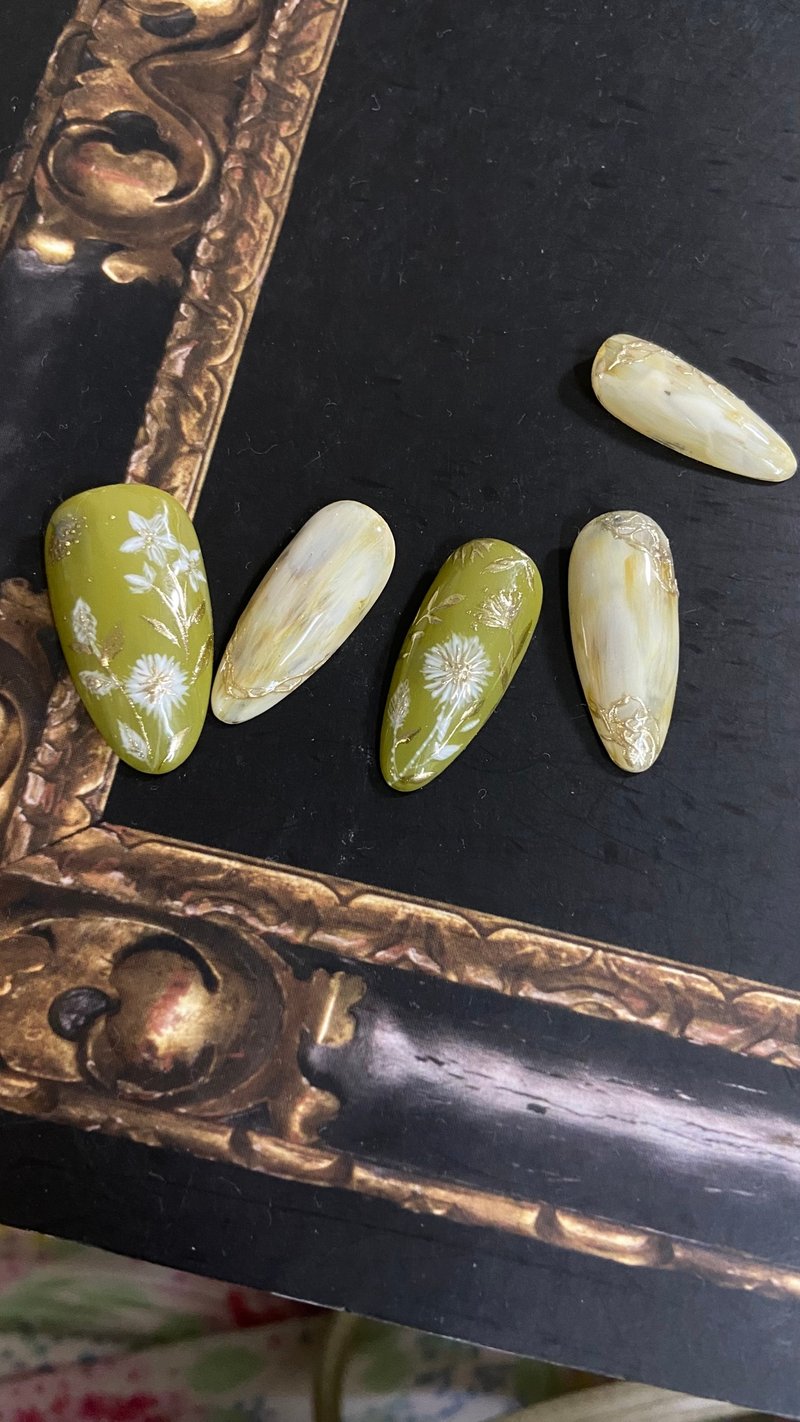 全手绘—欧风刺绣/油画晕染风穿戴甲 - 其他 - 塑料 绿色